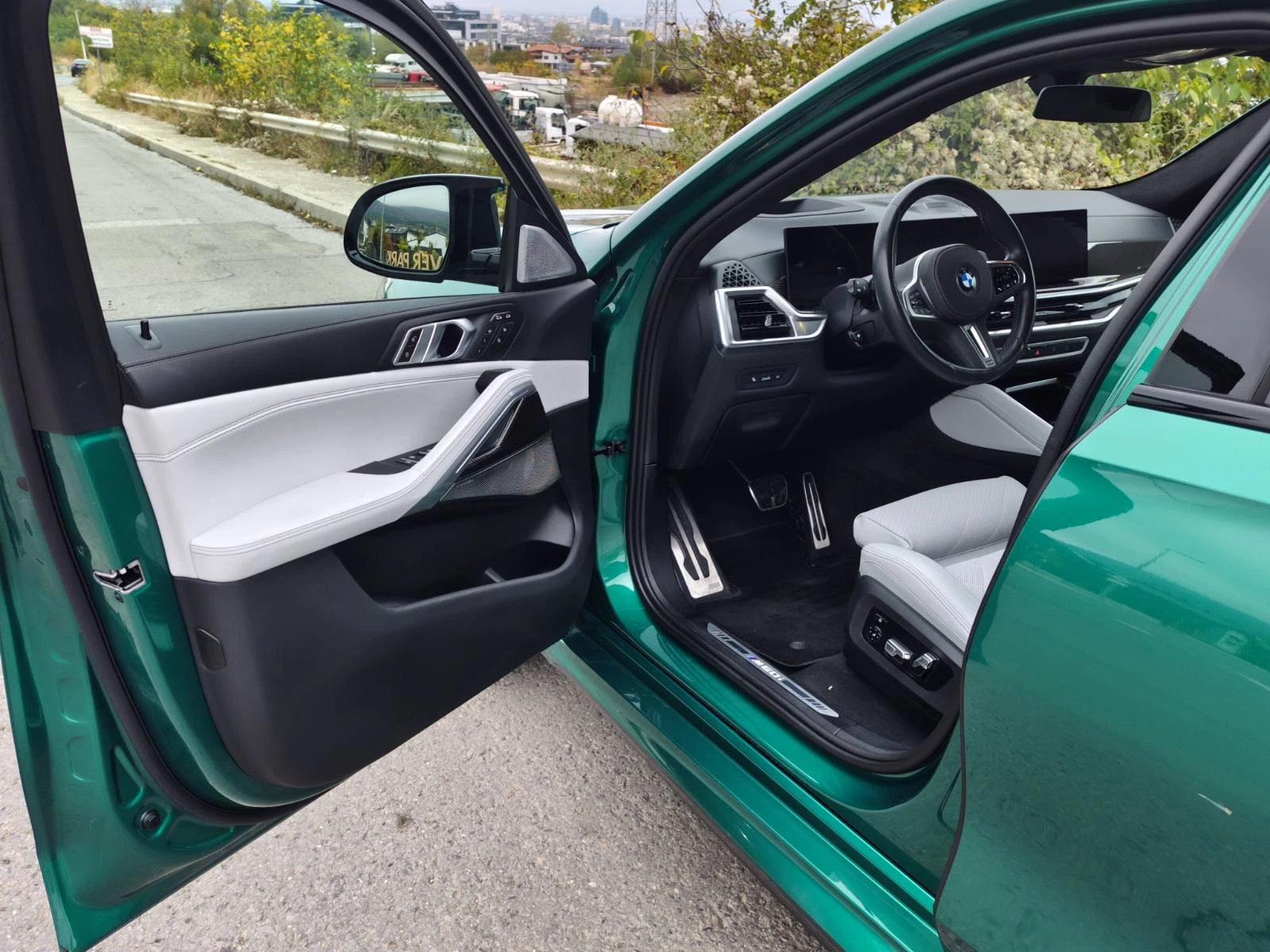 BMW X6 M60i xDrive M Pro Carbon B&W Skylounge FULL | Mobile.bg � ����������� 10