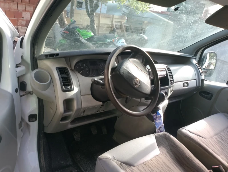 Nissan Primastar 2, 0 tdci, снимка 6 - Бусове и автобуси - 47183722