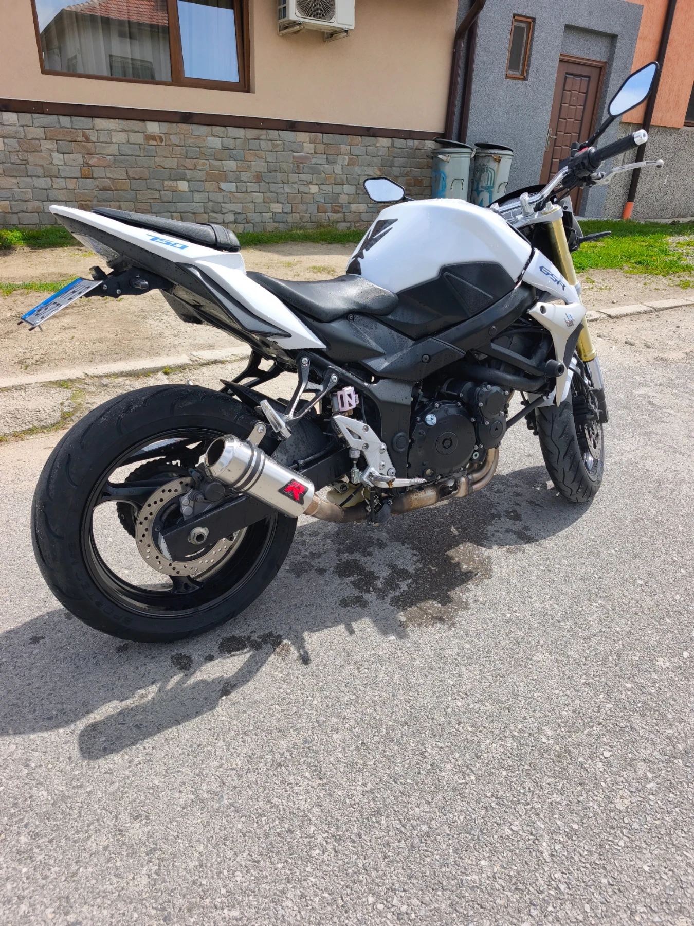 Suzuki Gsr 750, снимка 7 - Мотоциклети и мототехника - 54492412