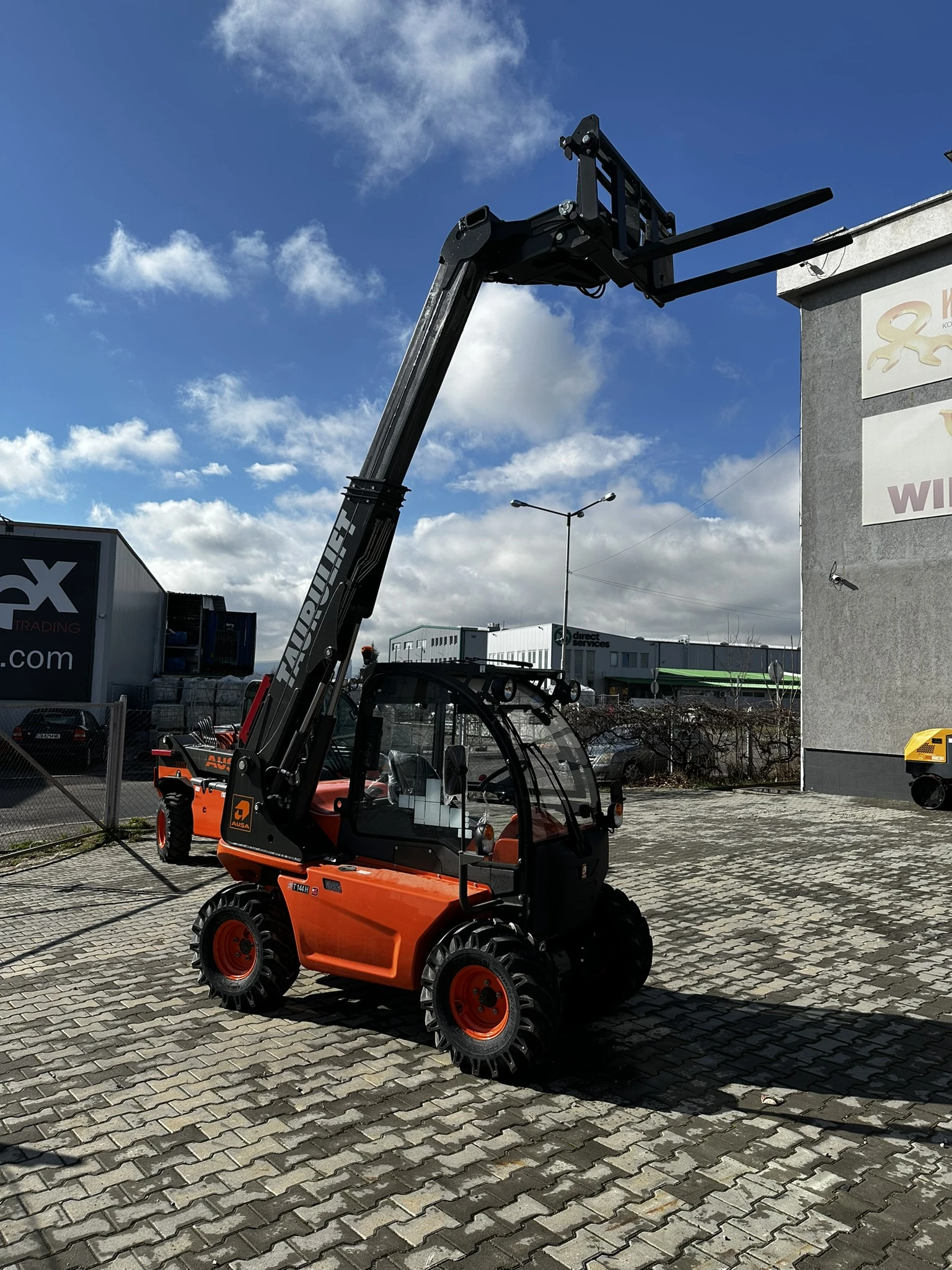   Ausa T144H | Mobile.bg   11