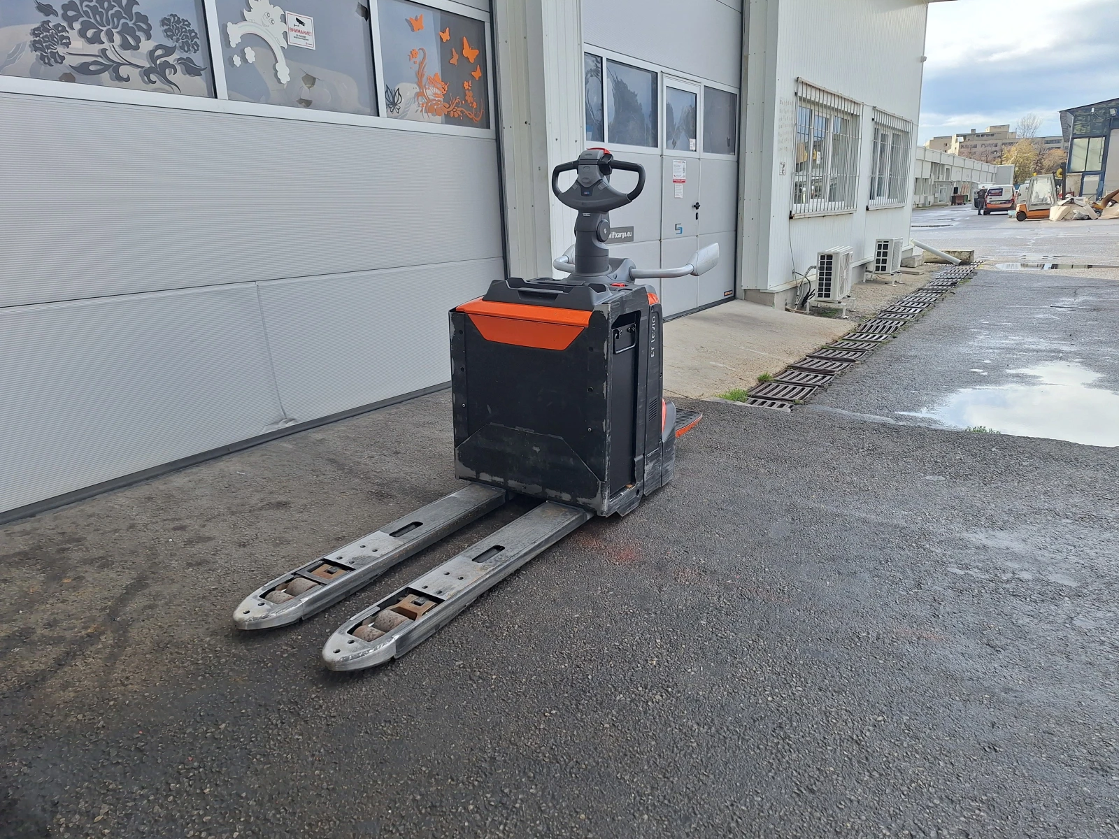  Toyota LPE200 | Mobile.bg   3