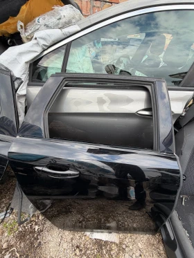 Peogeot 308SW T9 2014-2018г задна дясна врата, снимка 2