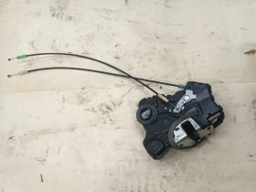 Предна лява брава Тойота рав4 2.2дкат