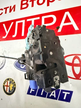 7L0839016D Задна дясна брава SKODA OCTAVIA 2, снимка 4 - Части - 53659003