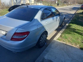 Mercedes-Benz C 300 Авангард, снимка 2