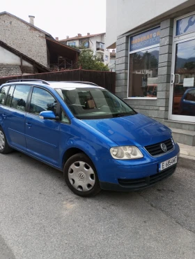 Обява за продажба на VW Touran 1.6fsi -бензин ~4 000 лв. - изображение 1