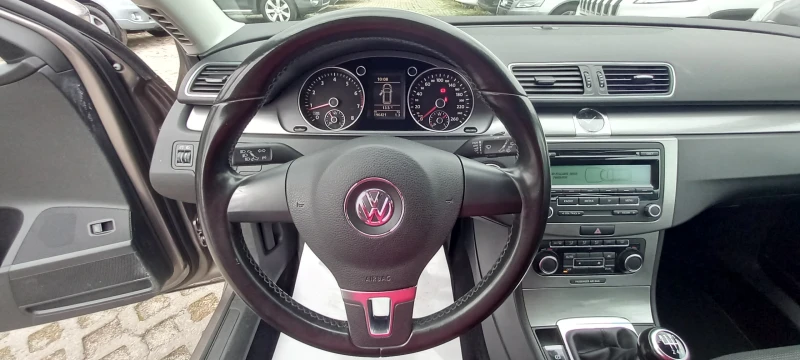 VW Passat ИЗКЛЮЧИТЕЛЕН ГАЗ/БЕНЗИН СЕРВИЗ КНИЖК УНИКТ ОБСЛУЖН, снимка 10 - Автомобили и джипове - 11715522