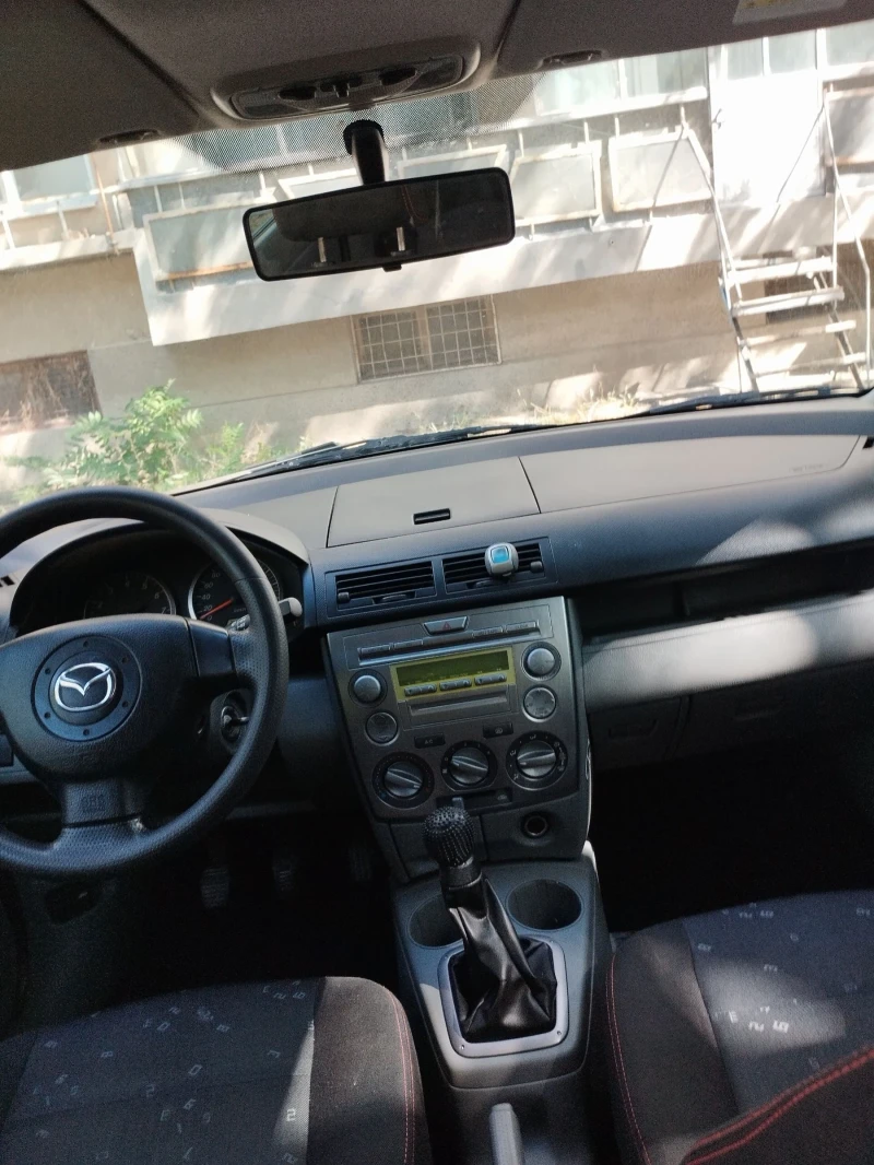 Mazda 2, снимка 11 - Автомобили и джипове - 47747780