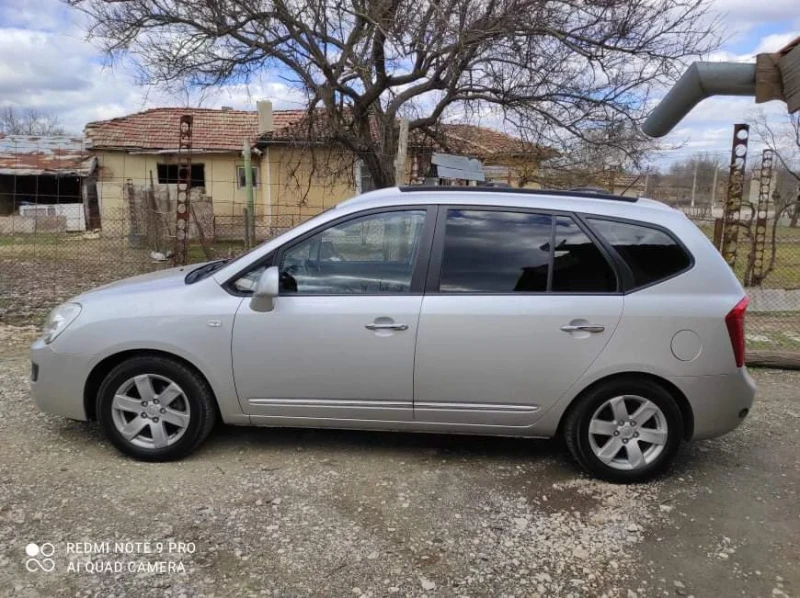 Kia Carens, снимка 3 - Автомобили и джипове - 47994815