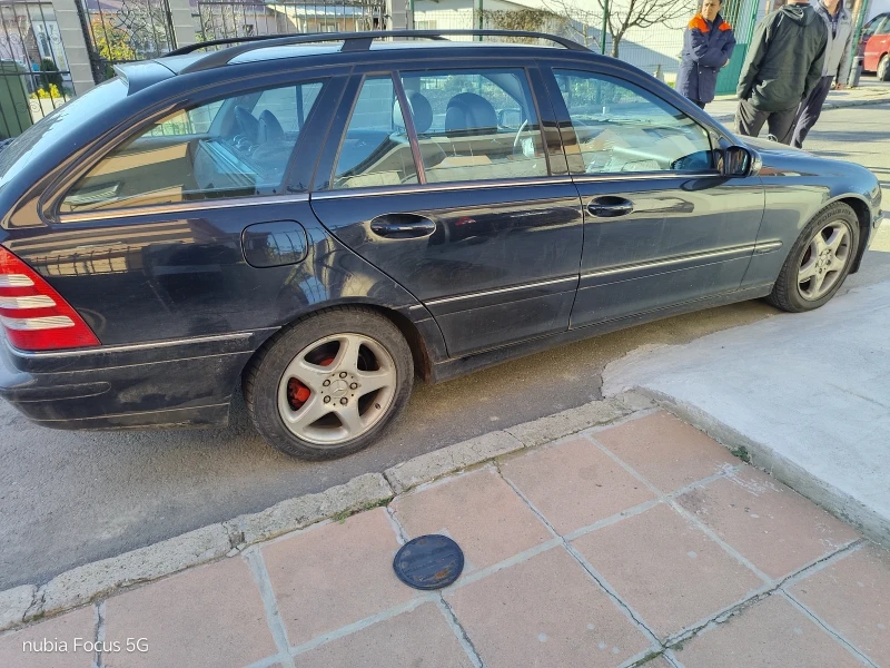 Mercedes-Benz C 220 Авангард , снимка 8 - Автомобили и джипове - 49552175