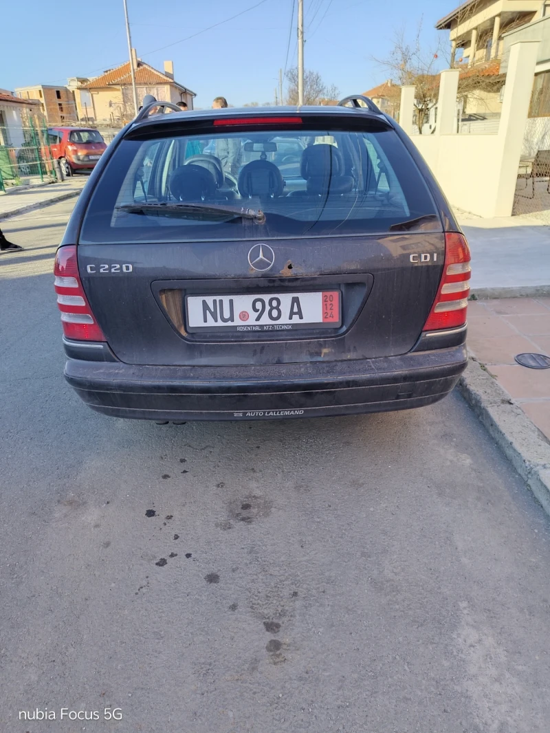 Mercedes-Benz C 220 Авангард , снимка 3 - Автомобили и джипове - 49552175