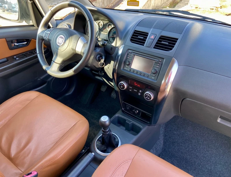 Fiat Sedici 1.6i 4x4 Facelift / Luxury / 2015, снимка 10 - Автомобили и джипове - 48420662