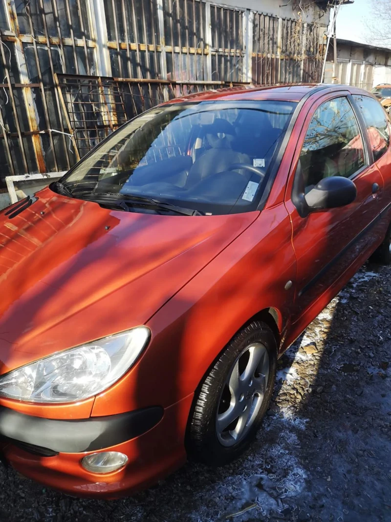 Peugeot 206 1, 6, снимка 1 - Автомобили и джипове - 48627230