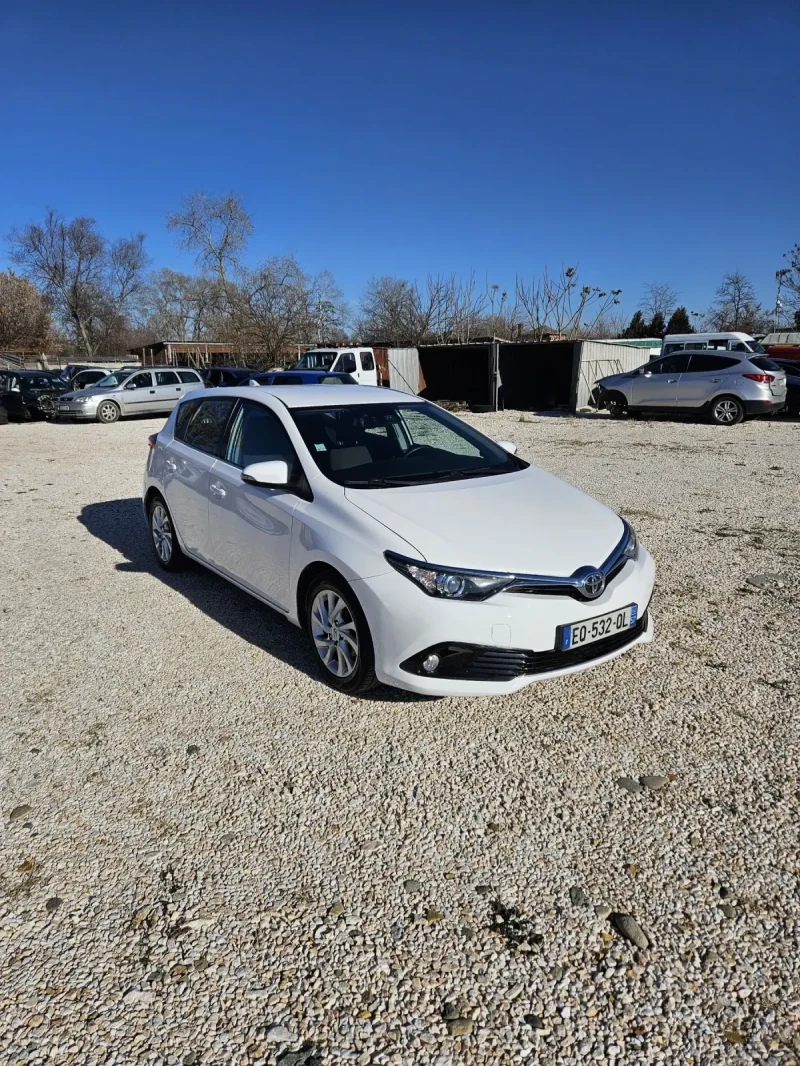 Toyota Auris 1.6 дизел, хечбек, снимка 1 - Автомобили и джипове - 49580163