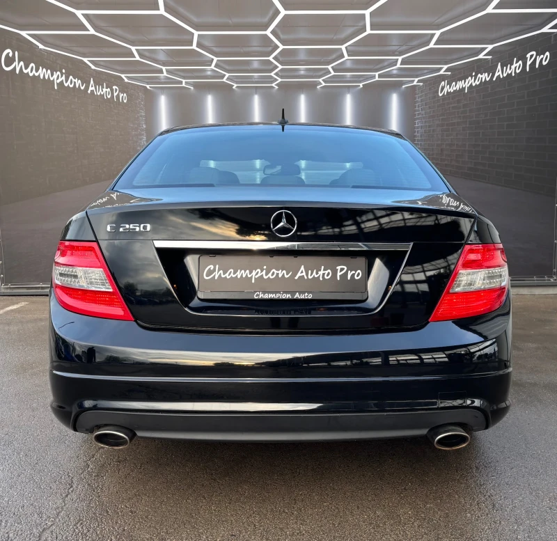 Mercedes-Benz C 250 AMG AUTOMATIC, снимка 5 - Автомобили и джипове - 50312364