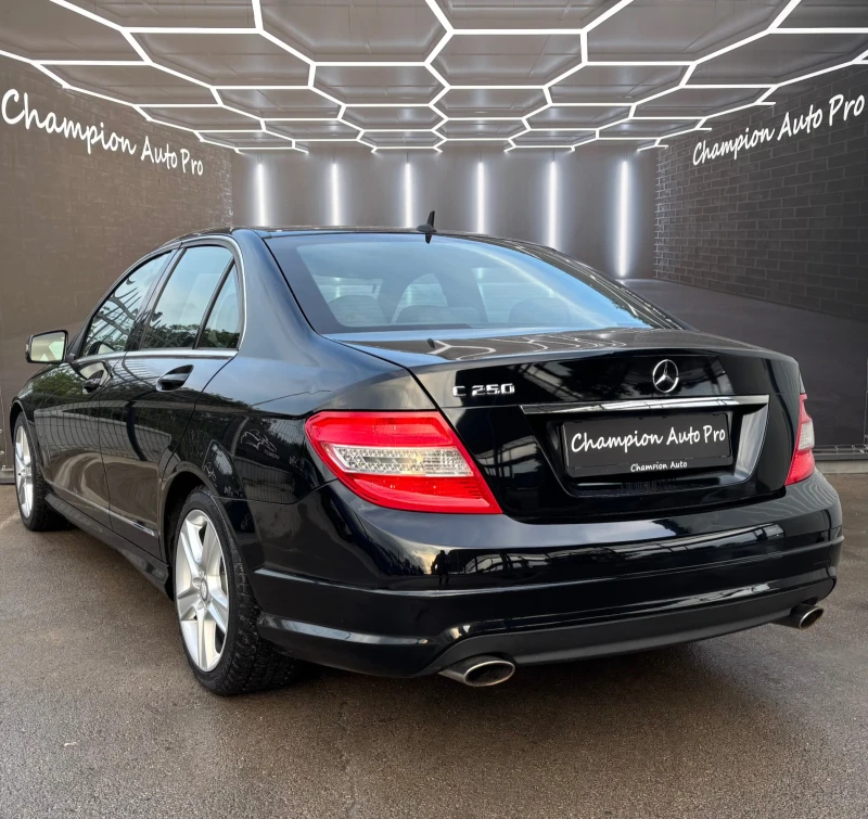 Mercedes-Benz C 250 AMG AUTOMATIC, снимка 4 - Автомобили и джипове - 50312364