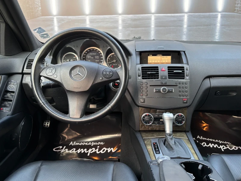Mercedes-Benz C 250 AMG AUTOMATIC, снимка 10 - Автомобили и джипове - 50312364