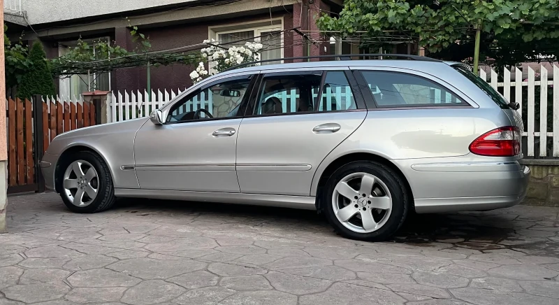 Mercedes-Benz E 280, снимка 3 - Автомобили и джипове - 52487732