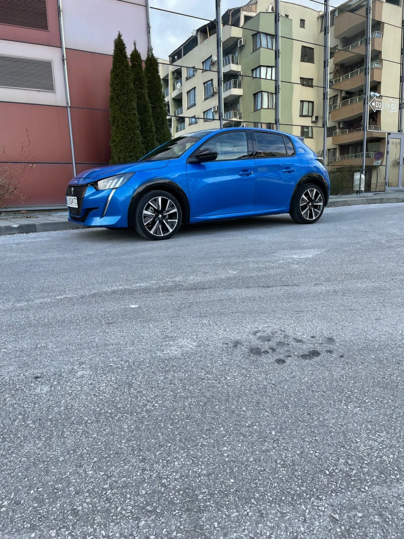 Peugeot 208 GT line, снимка 2 - Автомобили и джипове - 52553722
