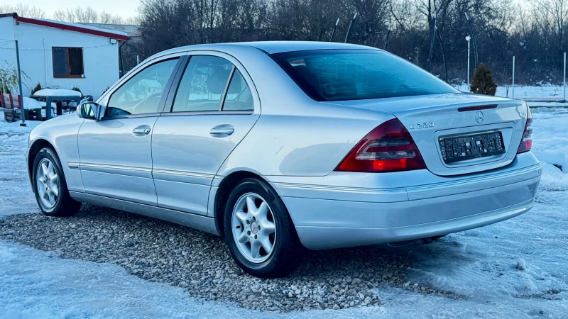 Mercedes-Benz C 220 2.2 CDI 143к.с. Автомат Италия, снимка 6 - Автомобили и джипове - 52893181