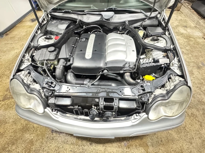 Mercedes-Benz C 220 2.2 CDI 143к.с. Автомат Италия, снимка 11 - Автомобили и джипове - 52893181