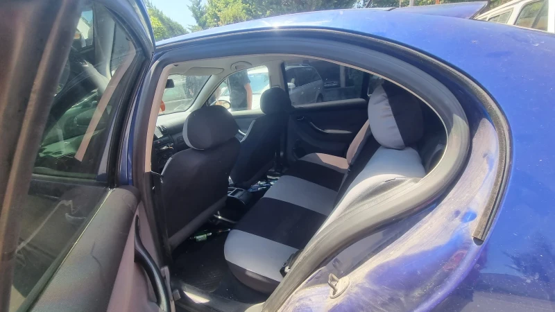 Seat Leon, снимка 3 - Автомобили и джипове - 53156802