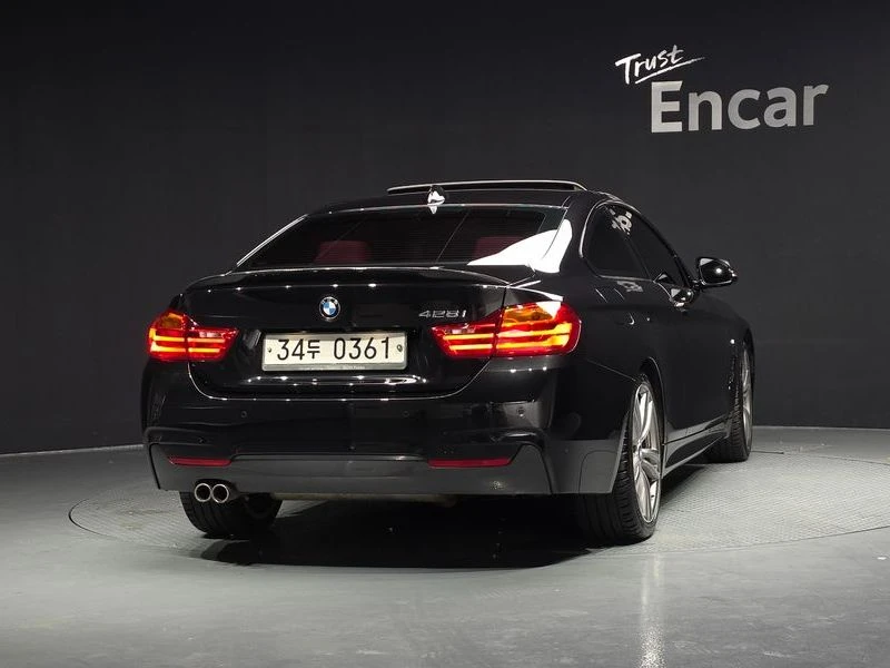BMW 324 428i M Sport Coupe| 245к.с.| ВКЛ.ТЕХНОТЕСТ, снимка 3 - Автомобили и джипове - 55402185