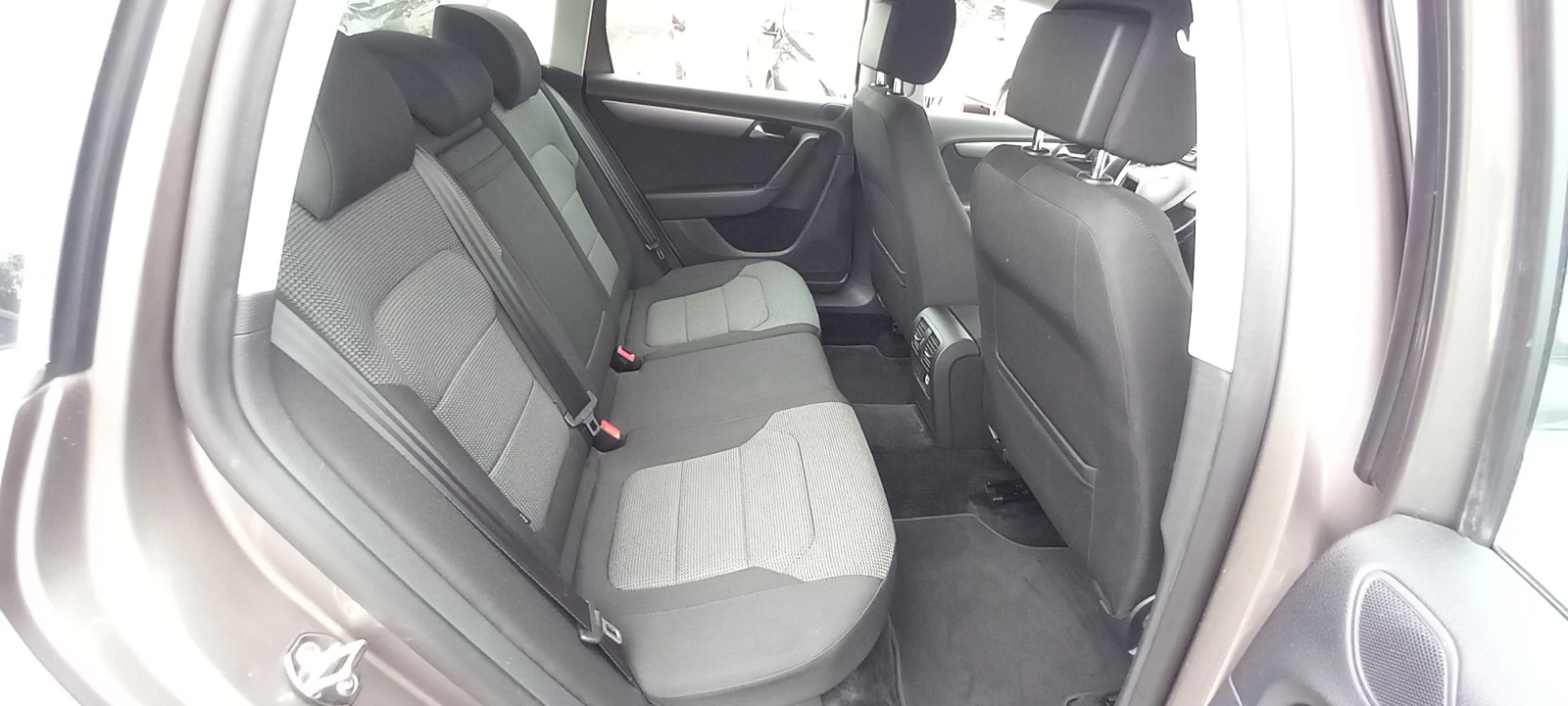 VW Passat ИЗКЛЮЧИТЕЛЕН ГАЗ/БЕНЗИН СЕРВИЗ КНИЖК УНИКТ ОБСЛУЖН, снимка 15 - Автомобили и джипове - 11715522