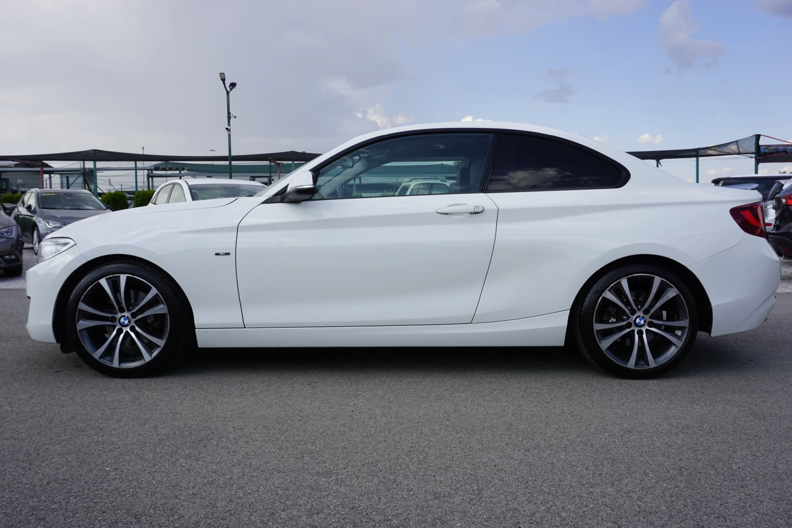 BMW 220 F22/COUPE/SPORT LINE/8ск/NAVI/КОЖЕН САЛОН - изображение 8