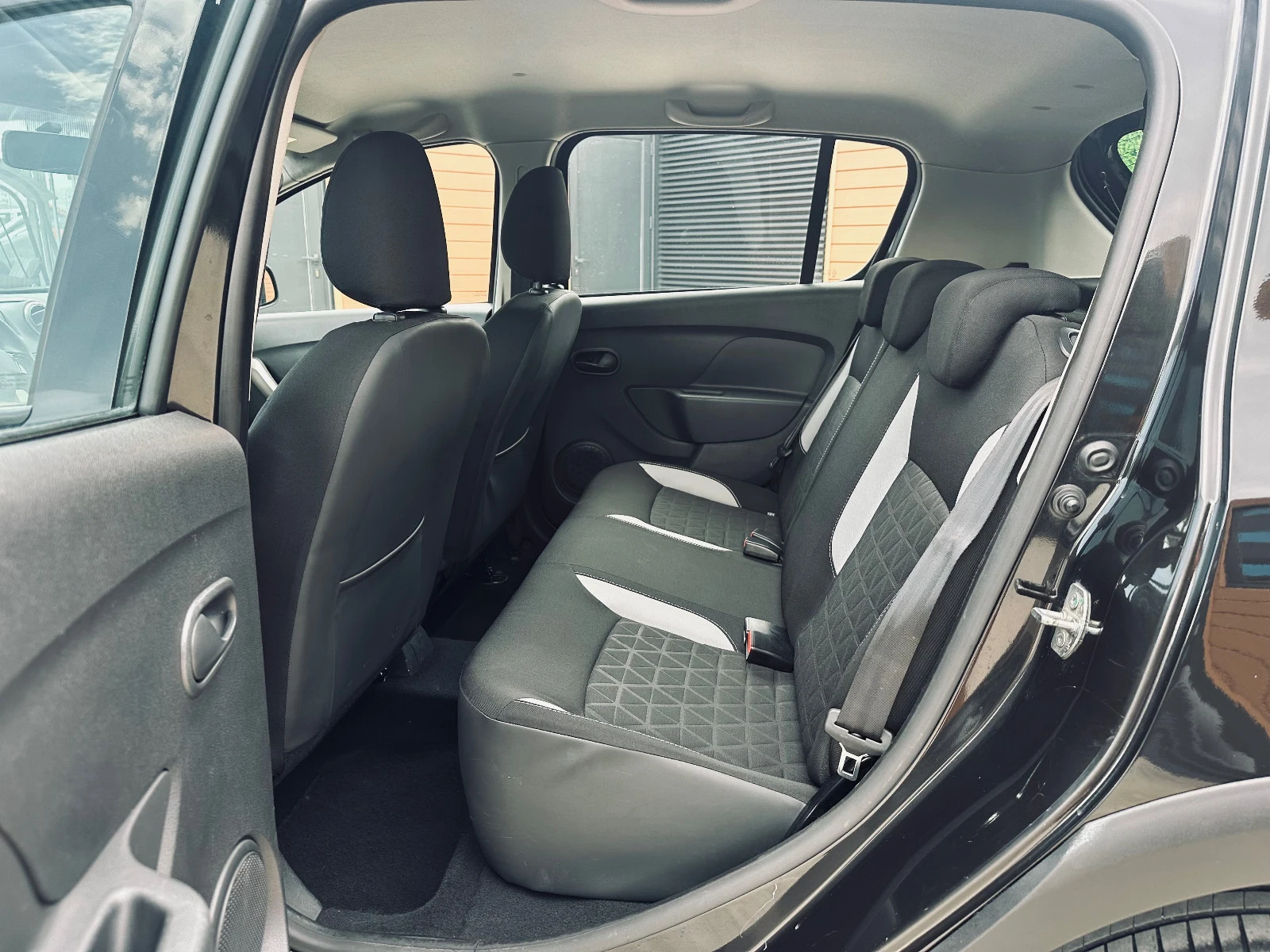 Dacia Sandero 1.5 DCI/NAVI/STEPWAY | Mobile.bg   11