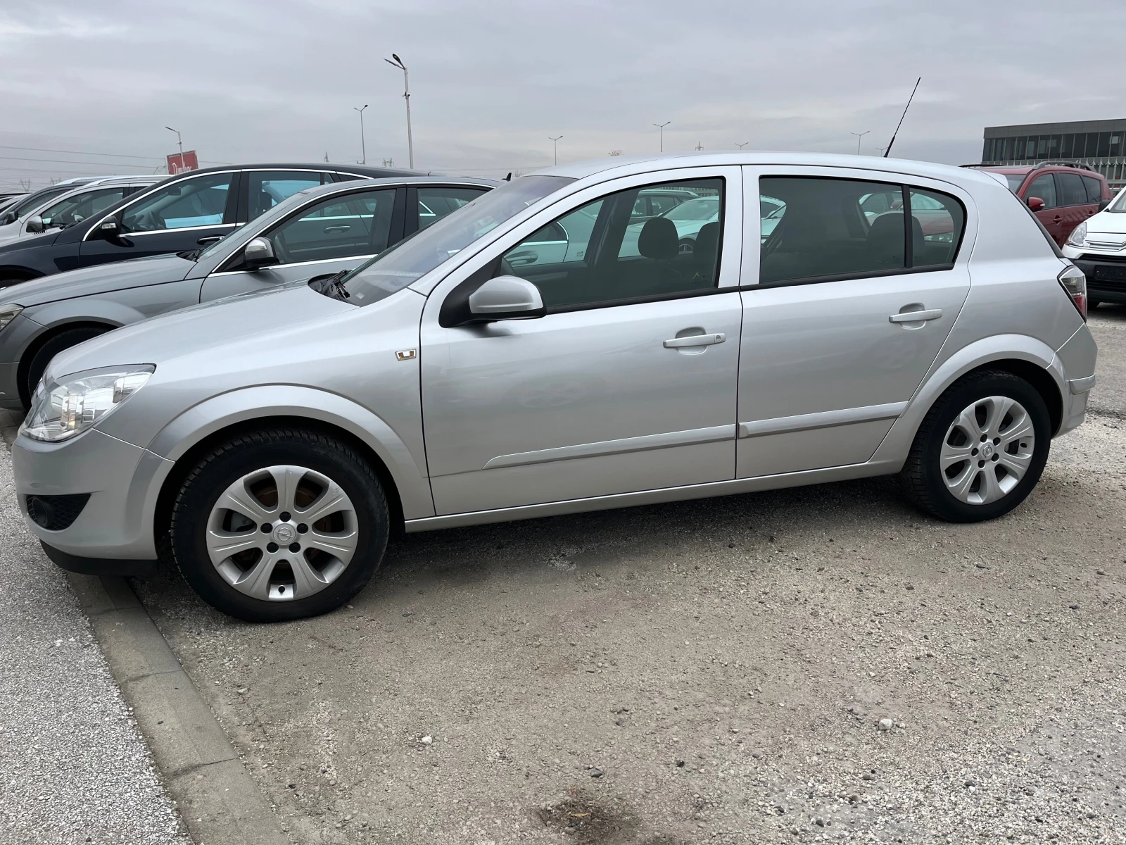 Opel Astra 1.8 i 140 k.c - изображение 3