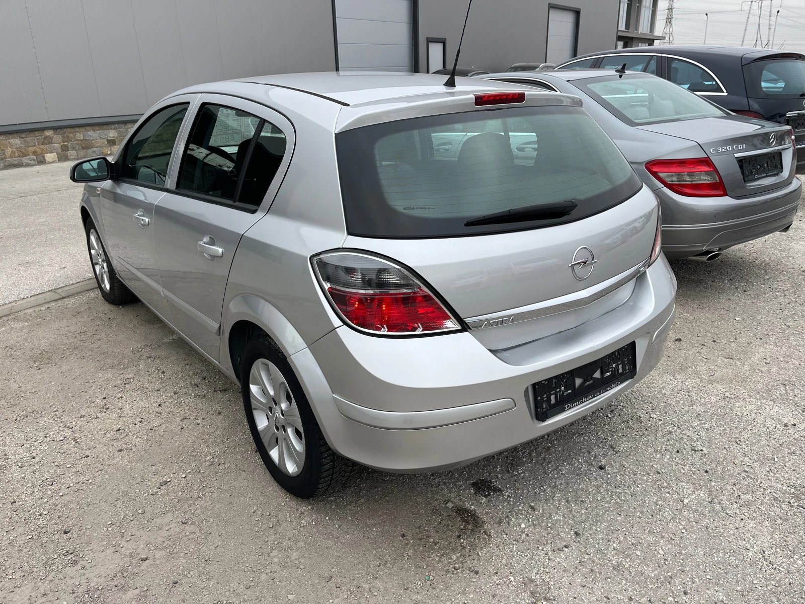 Opel Astra 1.8 i 140 k.c - изображение 5