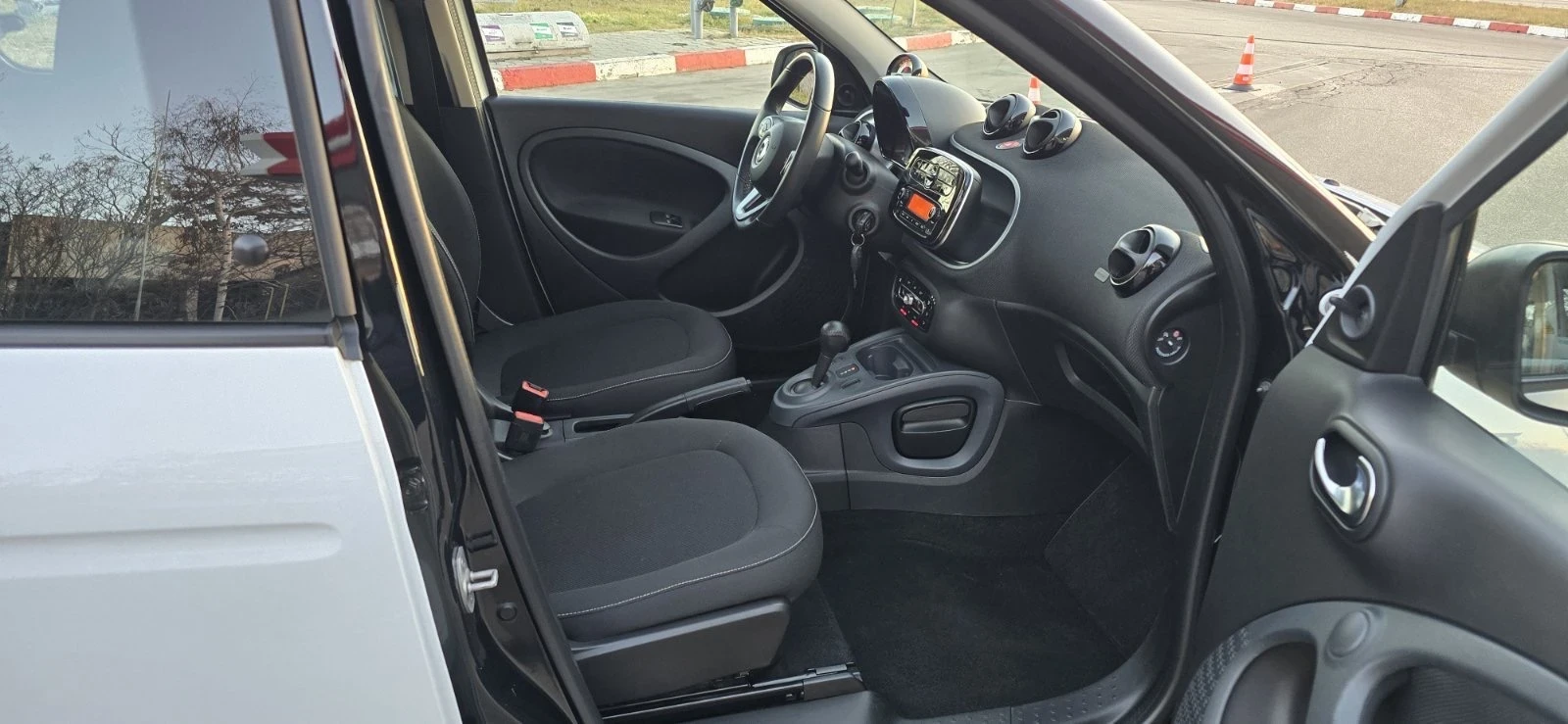 Smart Forfour НОВА КОЛА-EQ17kWh 82HP-ФЕЙСТ ЛИФТ | Mobile.bg — изображение 12