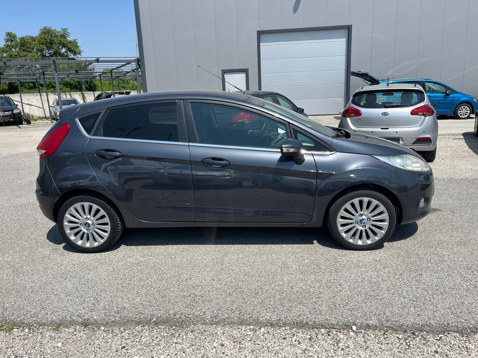 Ford Fiesta 1.25 i 82k.c - изображение 4
