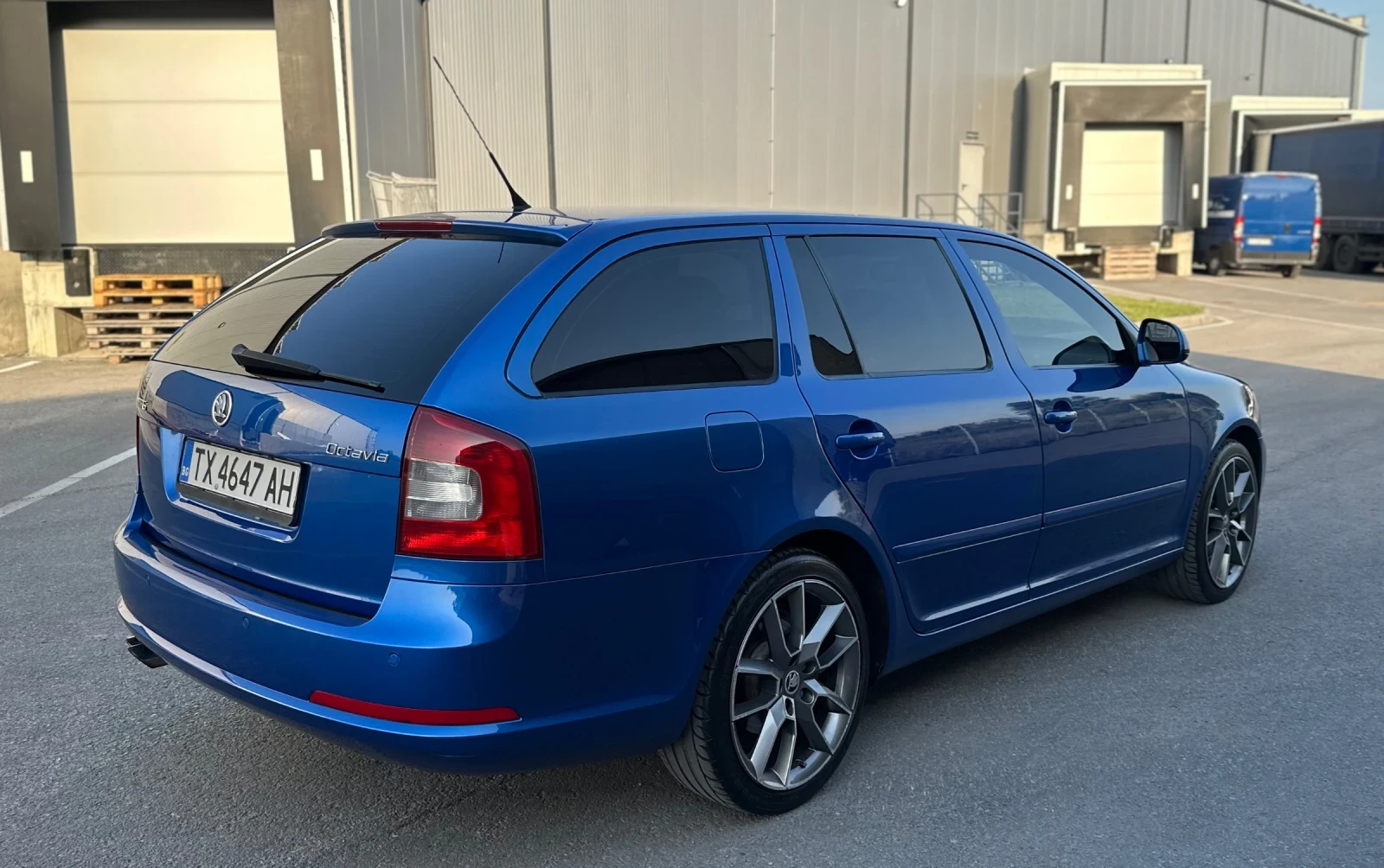 Skoda Octavia VRS 2.0TDI DSG FULL - изображение 4