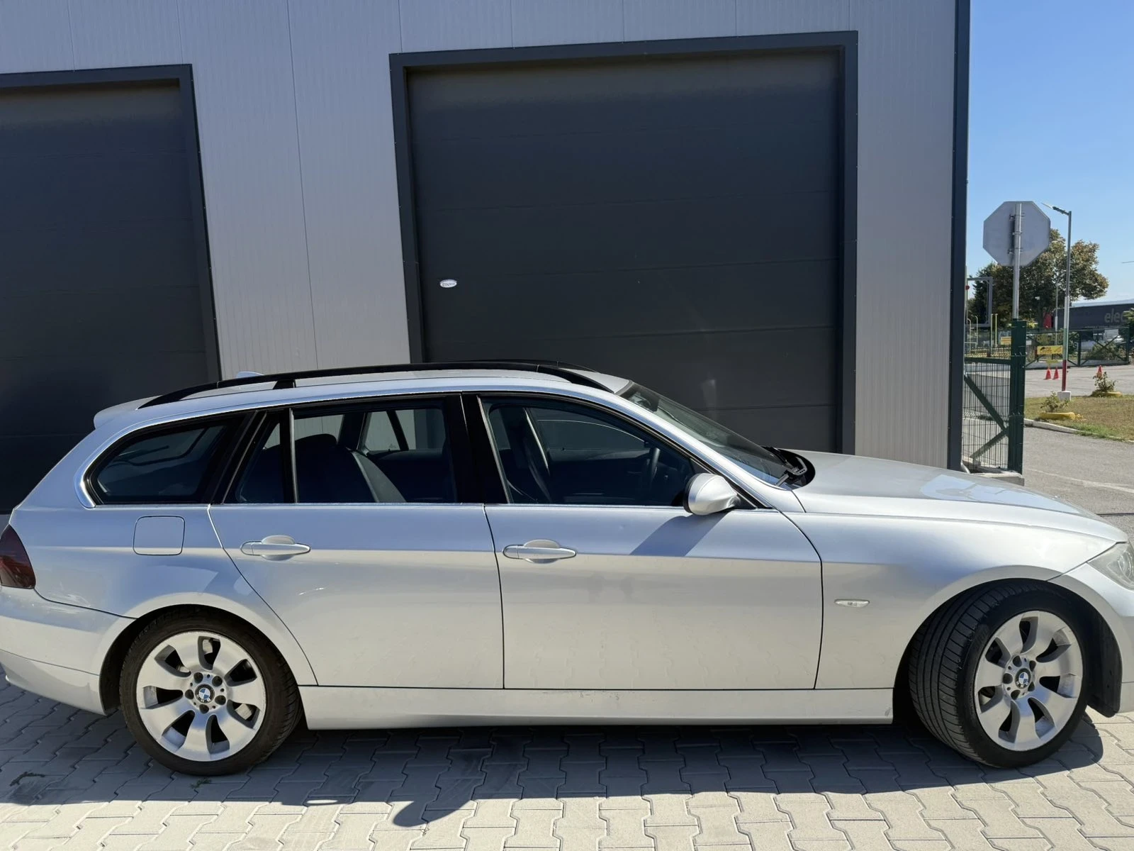 BMW 330 E91 - изображение 3