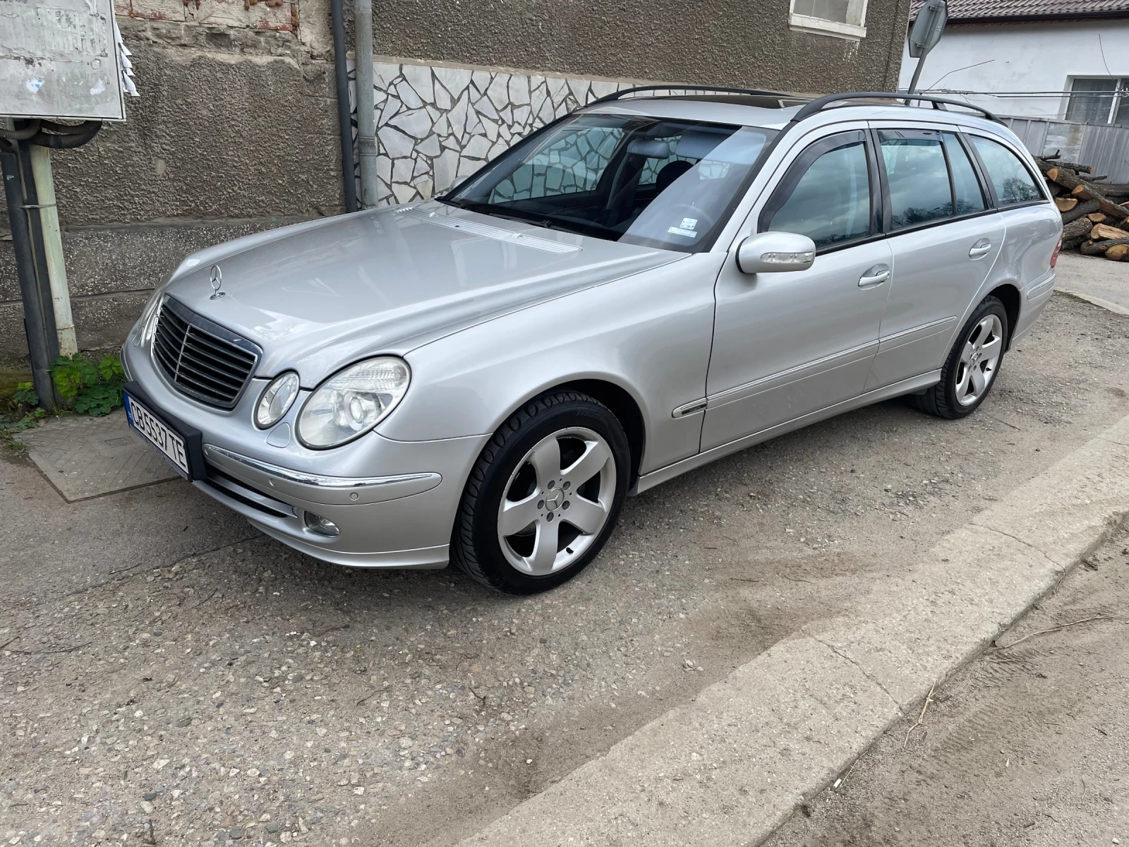 Mercedes-Benz E 280  - изображение 6