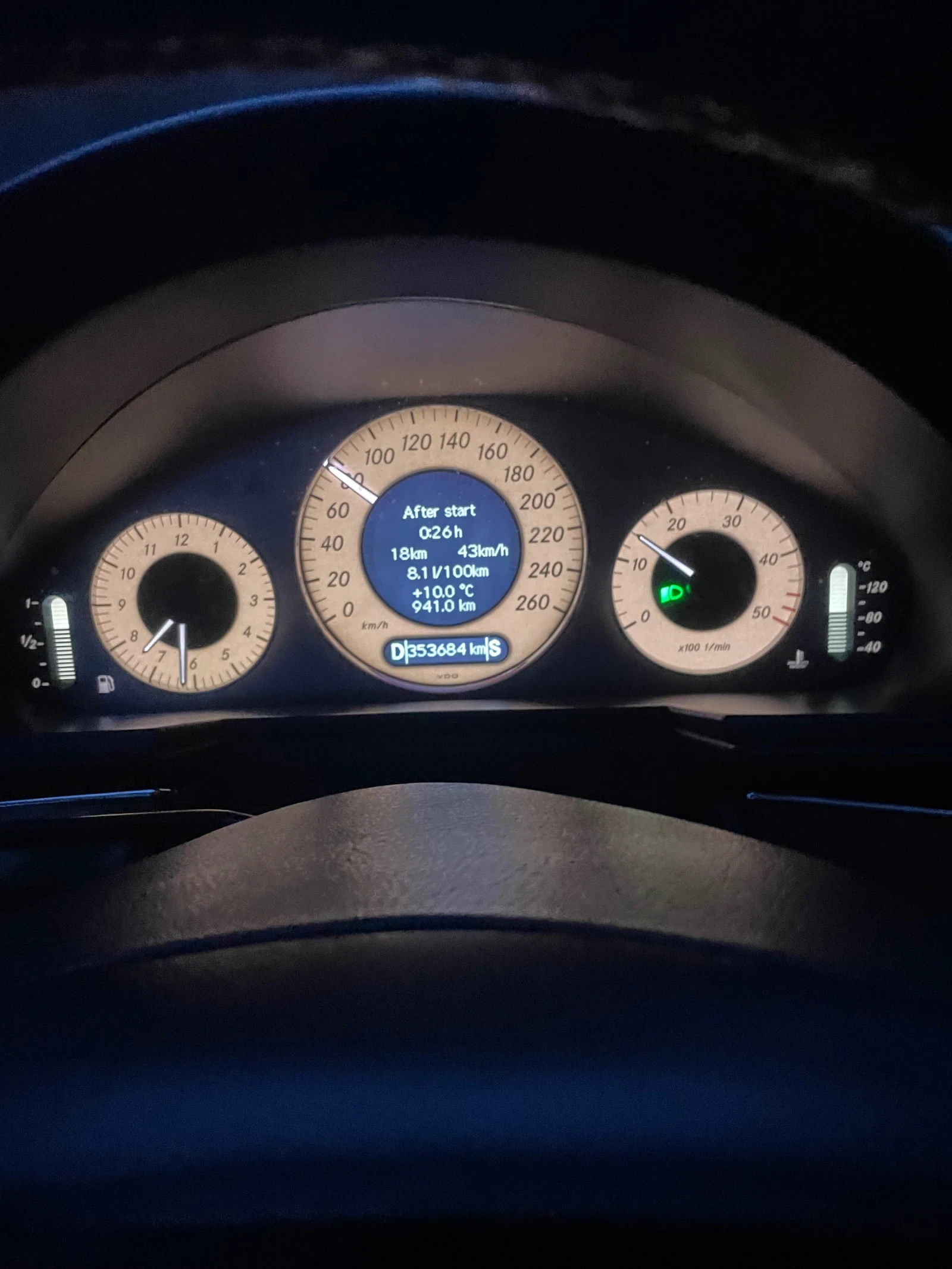 Mercedes-Benz E 280  - изображение 9