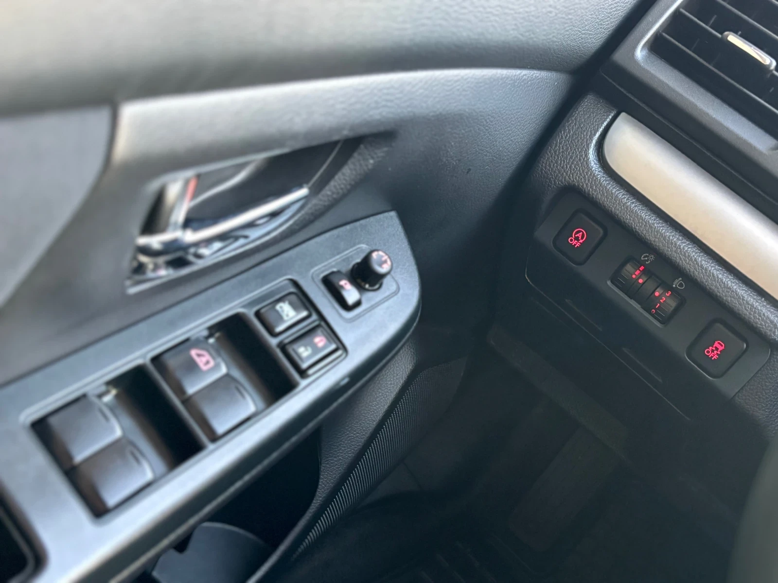 Subaru XV 2.0i АВТОМАТИК , снимка 13 - Автомобили и джипове - 53638418