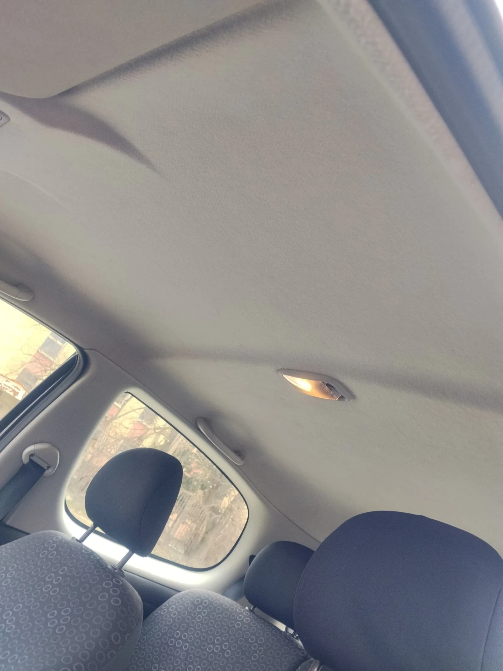 Toyota Yaris 1.3 | Mobile.bg � ����������� 12