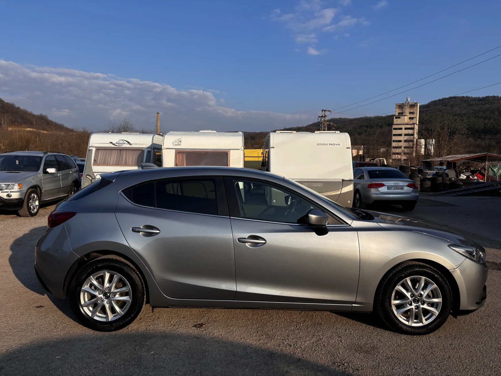 Mazda 3 2.2D 137000km/NAVI/ЛЕТИ ДЖ., снимка 2 - Автомобили и джипове - 53894171