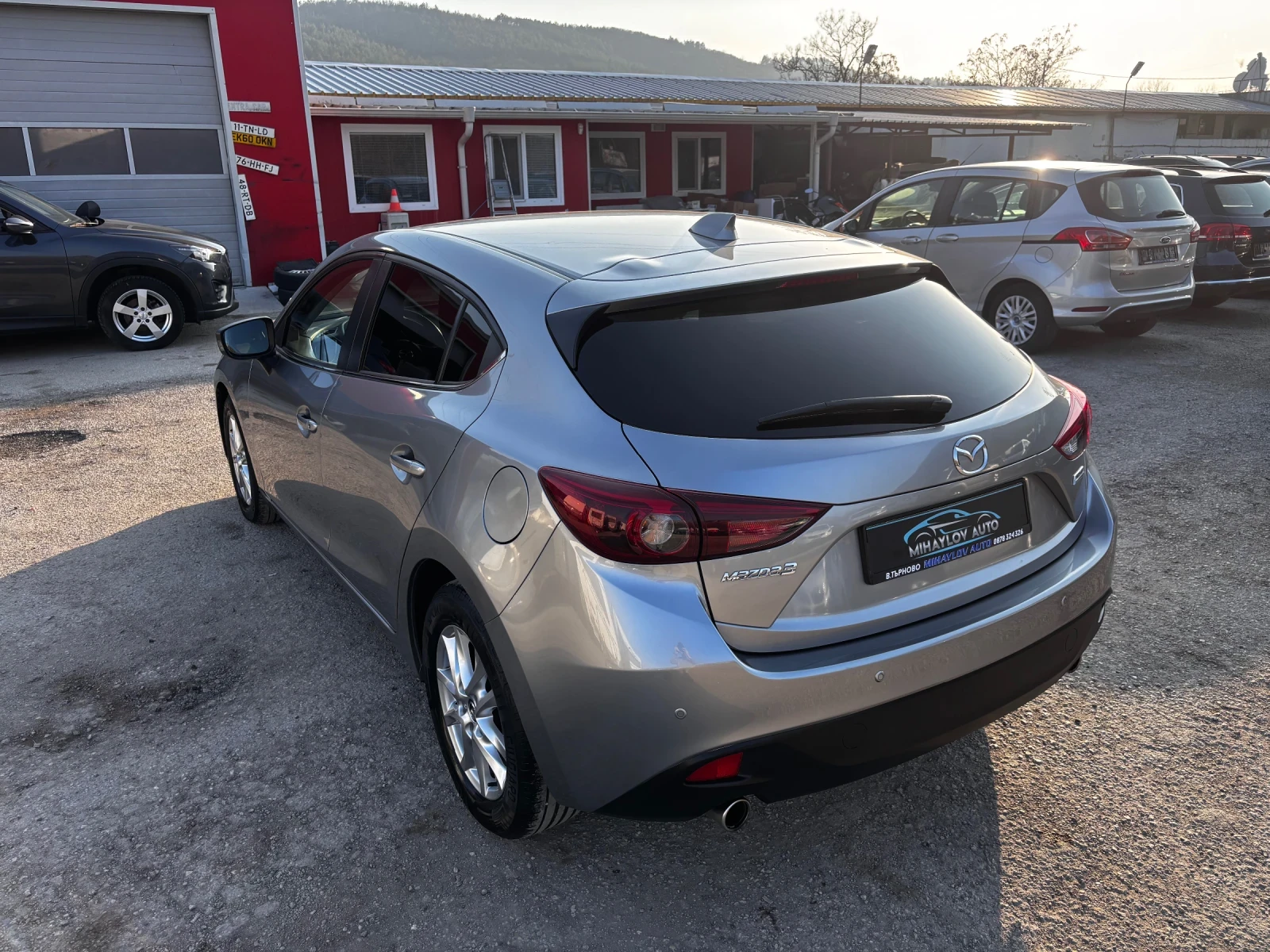 Mazda 3 2.2D 137000km/NAVI/ЛЕТИ ДЖ., снимка 5 - Автомобили и джипове - 53894171