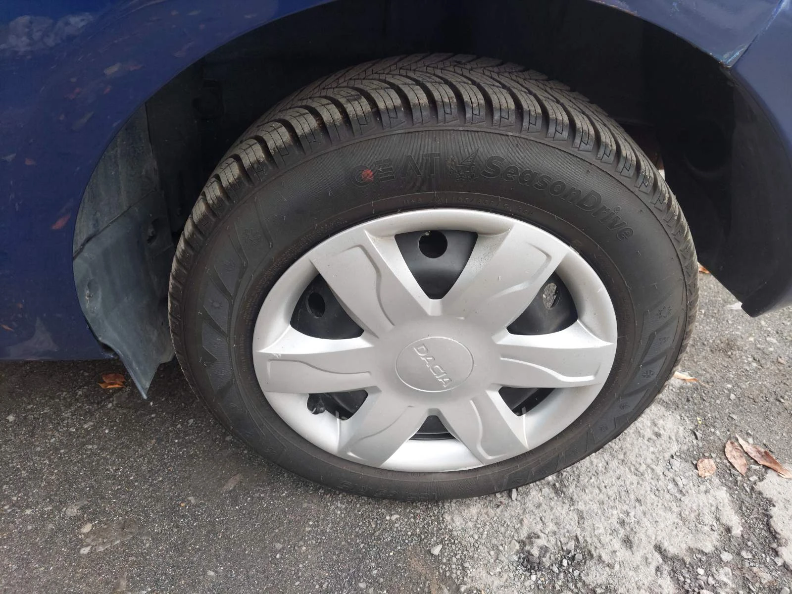 Dacia Sandero 1.4 Газ-Бензин, снимка 11 - Автомобили и джипове - 53889902