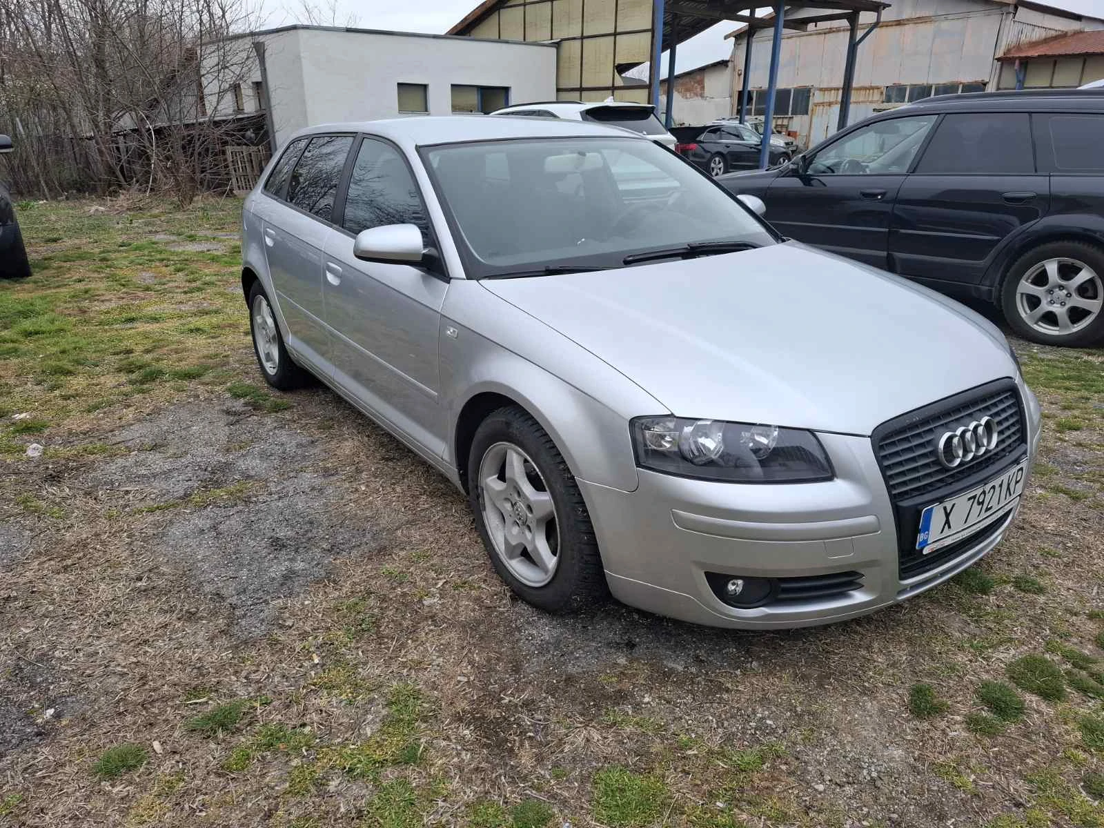 Audi A3 1.9TDI Sportback, снимка 2 - Автомобили и джипове - 53952530
