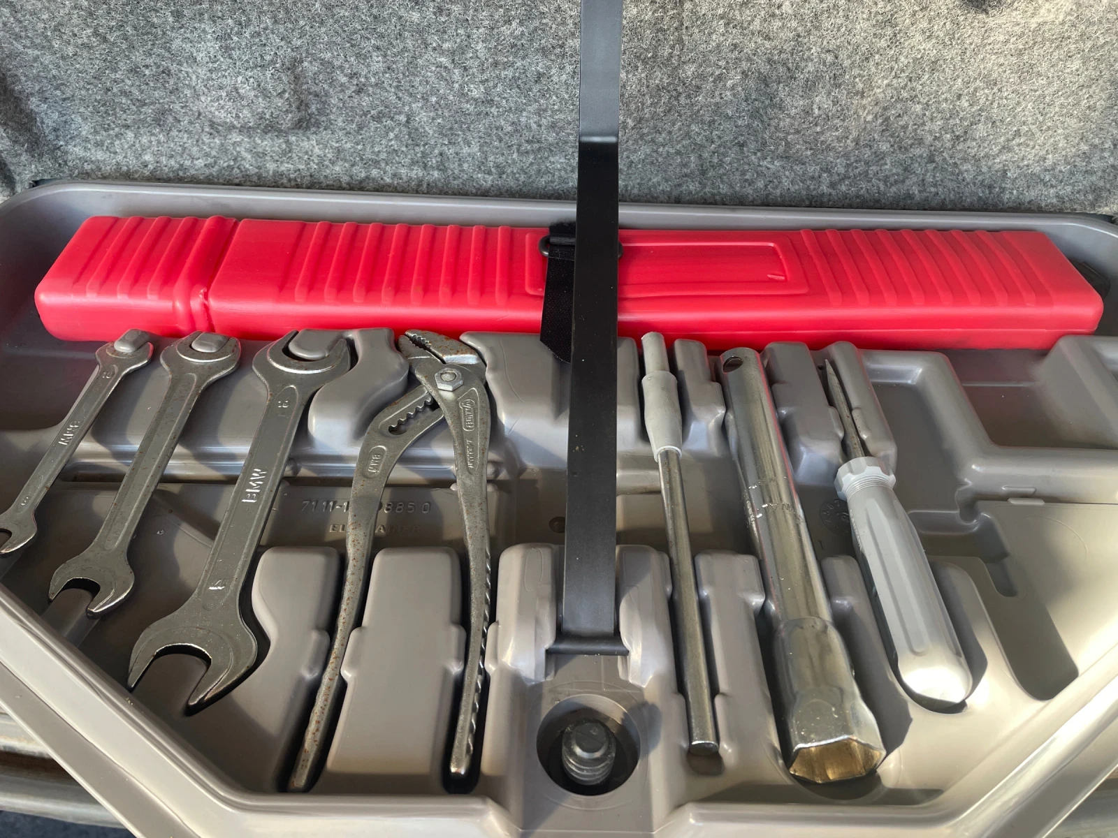 BMW 525 Автомат, снимка 12 - Автомобили и джипове - 53956530