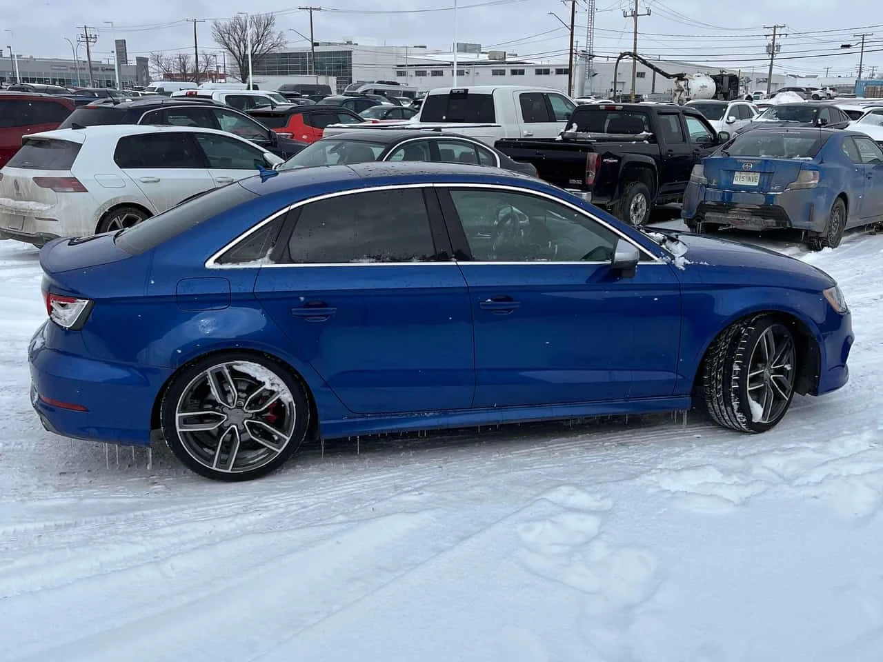 Audi A3 * 2.0T Technik * PANO* KEYLESS* �������*  | Mobile.bg � ����������� 3