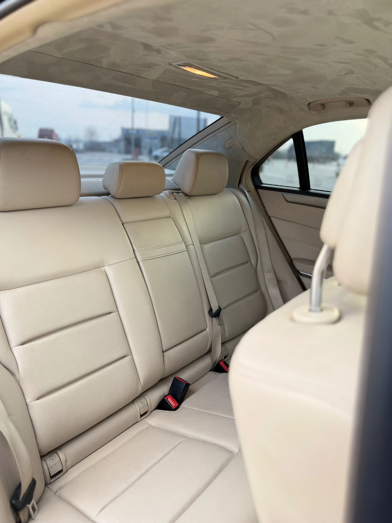 Mercedes-Benz E 350, снимка 13 - Автомобили и джипове - 54504236