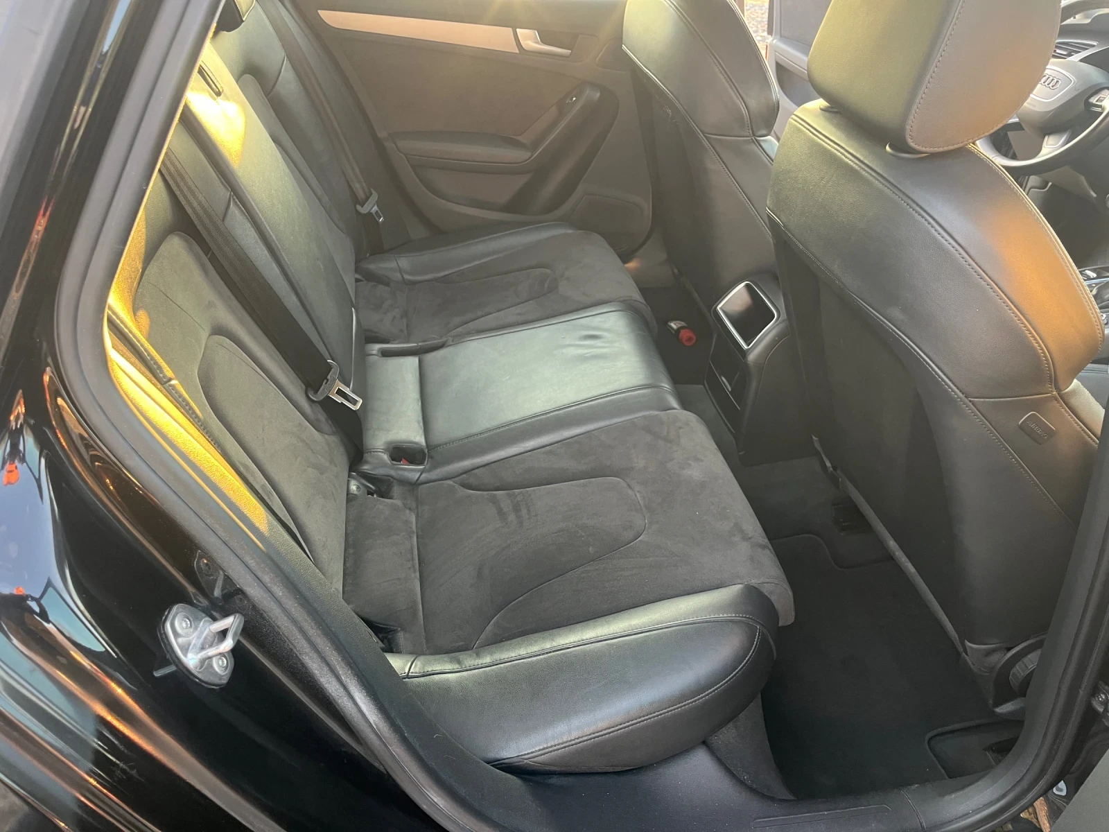 Audi A4 2.0, снимка 12 - Автомобили и джипове - 54587264