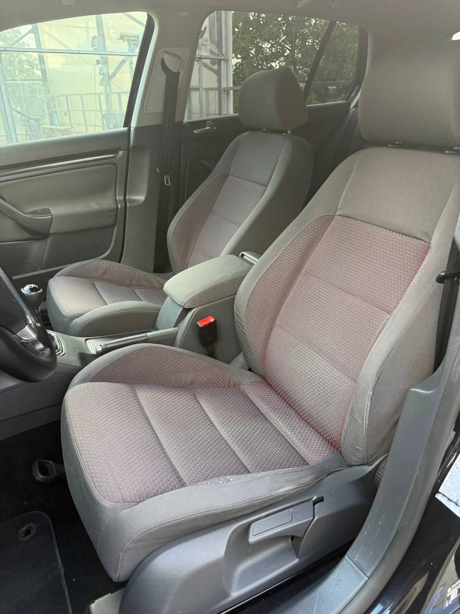 VW Golf 1.4 GT ТУРБО НАВИ ПОДГРЕВ, снимка 8 - Автомобили и джипове - 54646252
