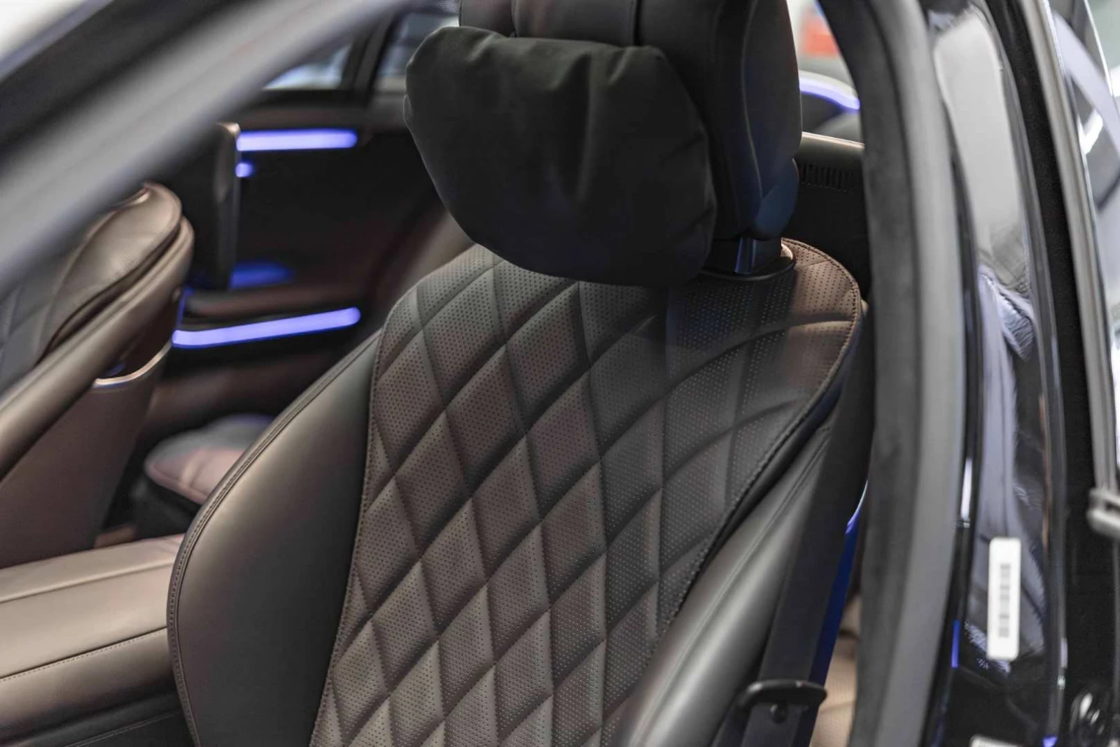 Mercedes-Benz S 500 FACELIFT* 4 MATIC* AMG* 3 TV* EXCLUSIVE* LONG* , снимка 11 - Автомобили и джипове - 54759848